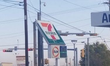 711-sign-down-wind