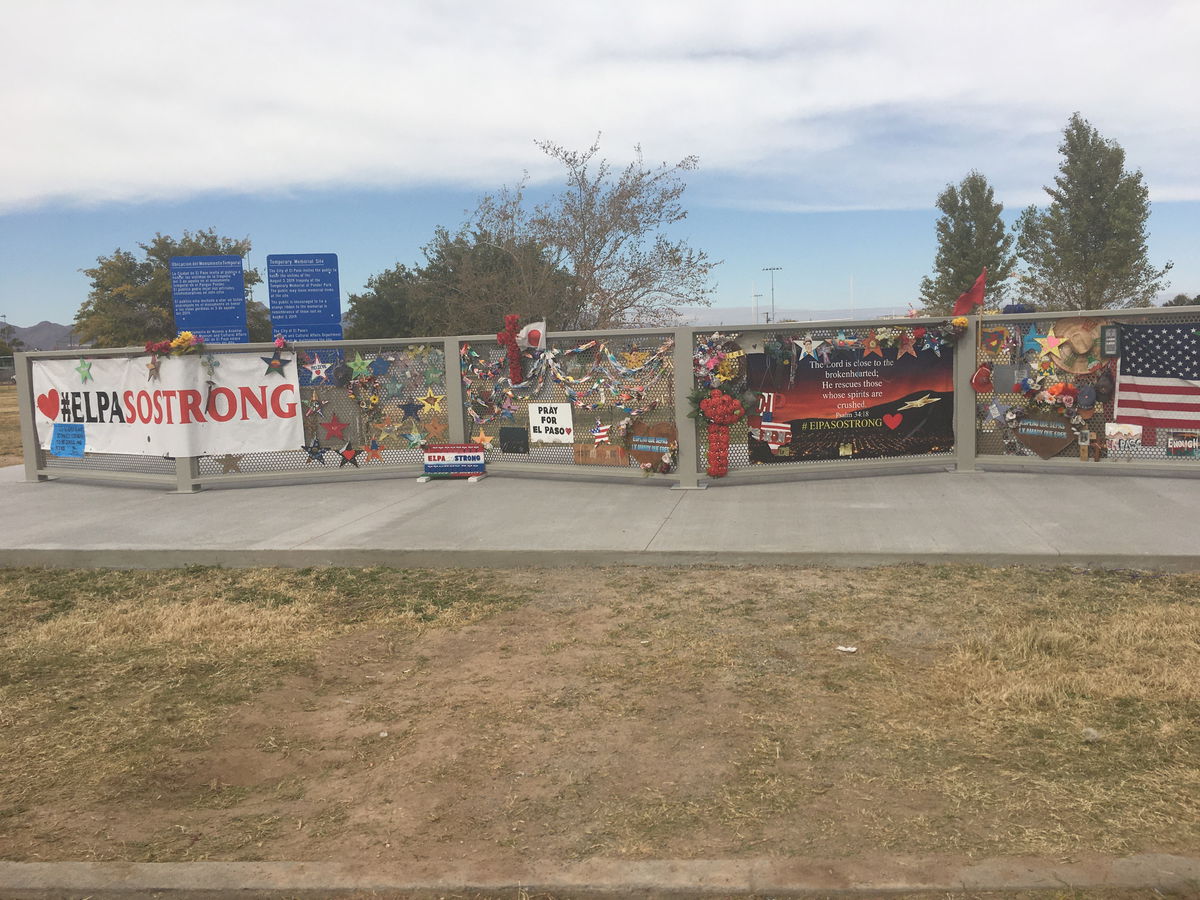 Walmart Makeshift Memorial Moved To Temporary Location Kvia