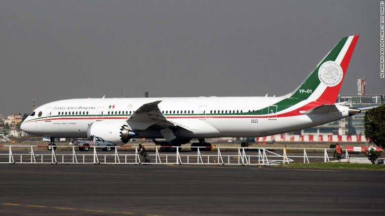 mexico-presidential-plane