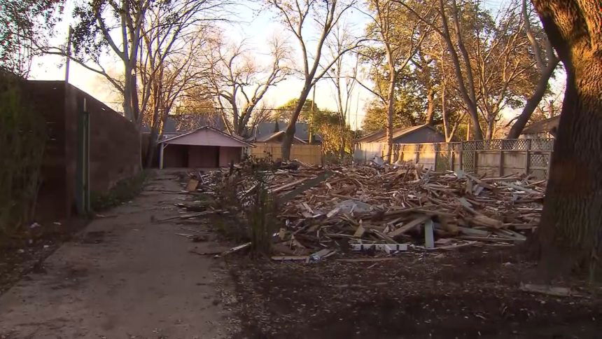 dallas-house-wrong-torn-down
