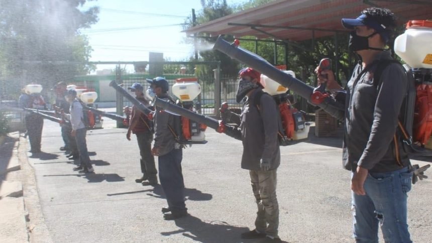 juarez-spraying-team