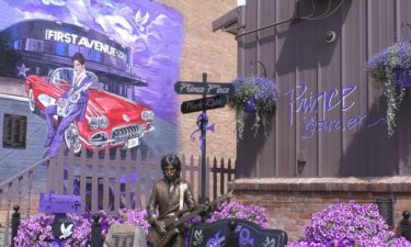 prince-statue-henderson-minnesota