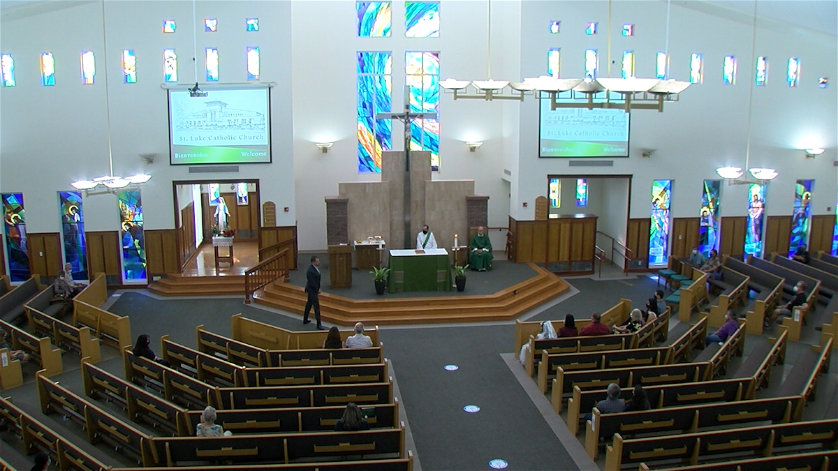 In-person mass at 25% capacity now underway for El Paso's Catholic ...