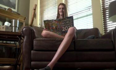 maci-currin-guinness-world-records-longest-legs