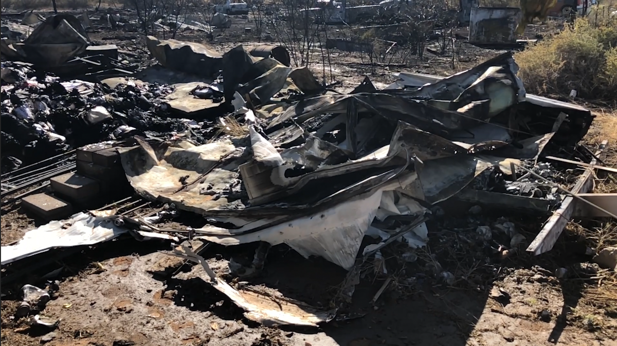 In 20 Minutes This Place Was Ablaze Chaparral Fire Torches 8 Cars 2 Homes 2 Trailers Kvia