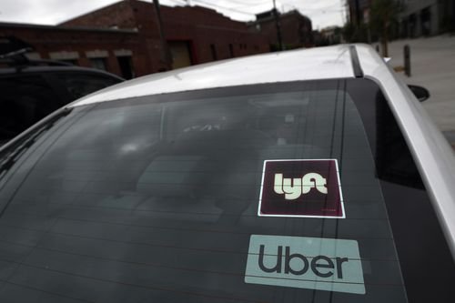 A ride sharing driver for Uber and Lyft.