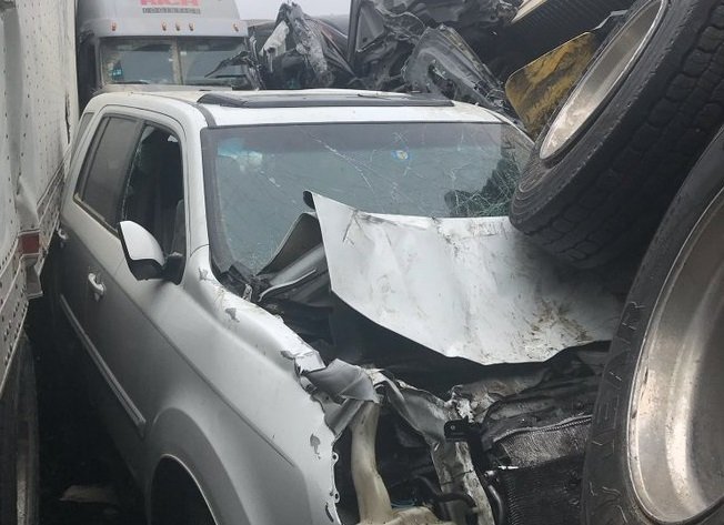 At least 6 dead in massive Texas crash involving over 100 cars