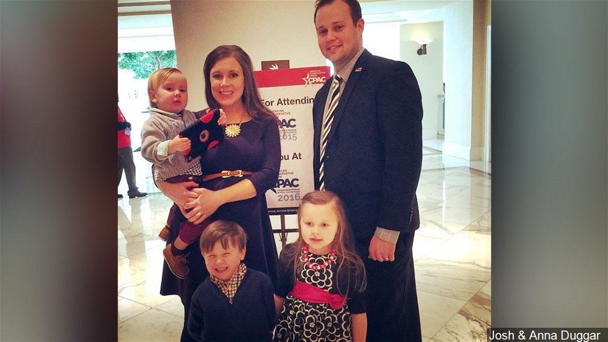 Josh and Anna Duggar with their children in 2015.