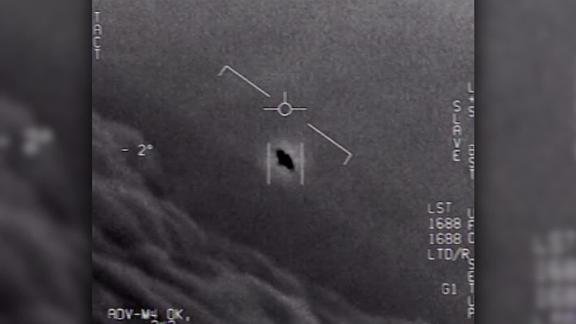 Image shows a U.S. Navy encounter with a UFO.