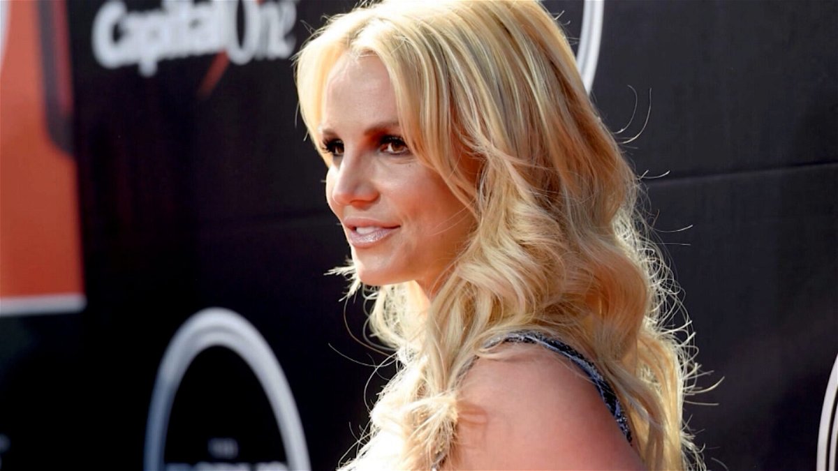 <i>CNN</i><br/>Britney Spears shared a message seemingly aimed at those close to her who she feels ignored her in a time of need.