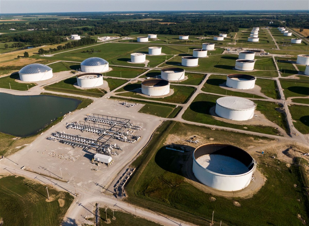 <i>Tannen Maury/EPA-EFE/Shutterstock</i><br/>Oil companies are wooing skeptical investors with cash. This aerial photo shows the Patoka Oil Terminal