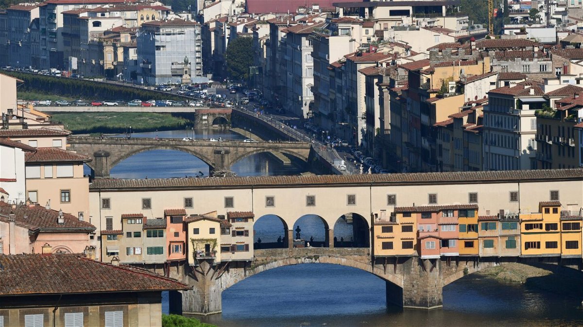 <i>Getty Images</i><br/>US tourists wanting to see the Ponte Vecchio