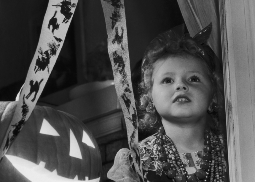 how-halloween-has-changed-in-the-past-100-years-kvia