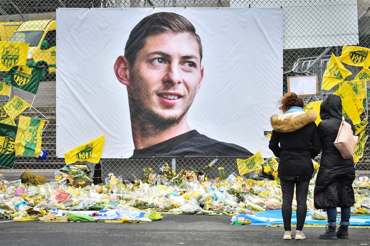 <i>LOIC VENANCE/AFP/Getty Images</i><br/>Argentinian forward Emiliano Sala and pilot David Ibbotson were traveling from France to Wales after Cardiff City had agreed to sign the striker from Nantes in 2019.
