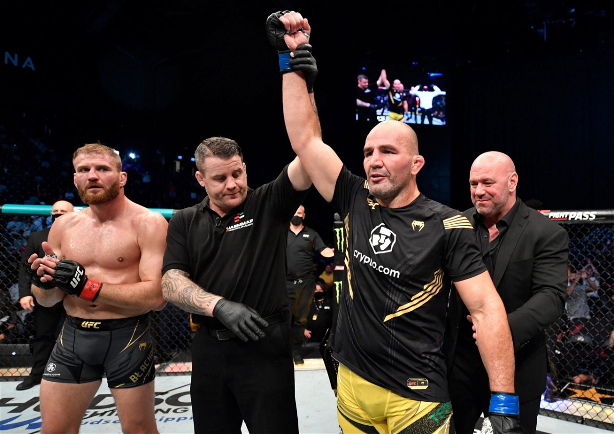 <i>Chris Unger/Zuffa LLC/Getty Images</i><br/>Glover Teixeira celebrates after his victory over Jan Blachowicz .