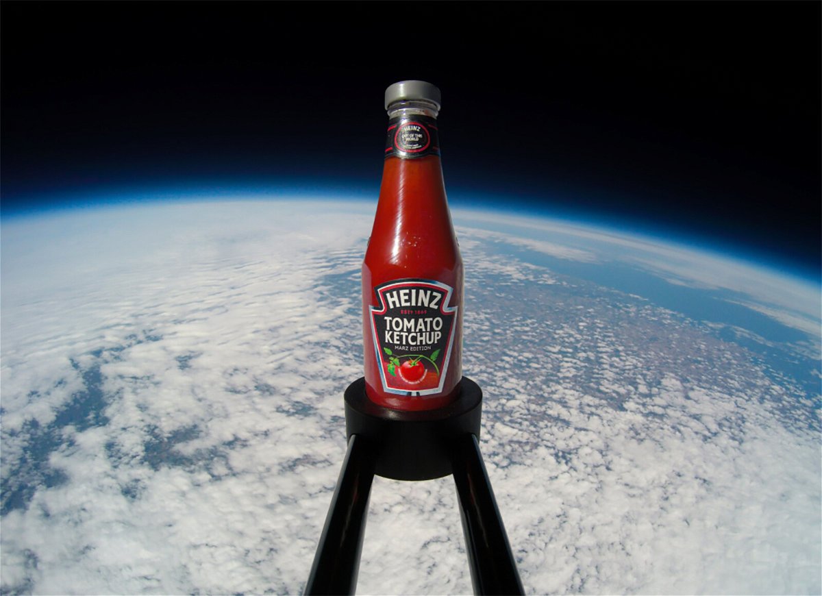 <i>Heinz</i><br/>Ketchup is catching up in the space race.
