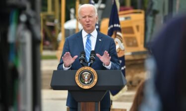 Canadian Prime Minister Justin Trudeau and Mexican President Andrés Manuel López Obrador will come to the White House on November 18 for a summit with President Joe Biden. Biden is seen here in Howell