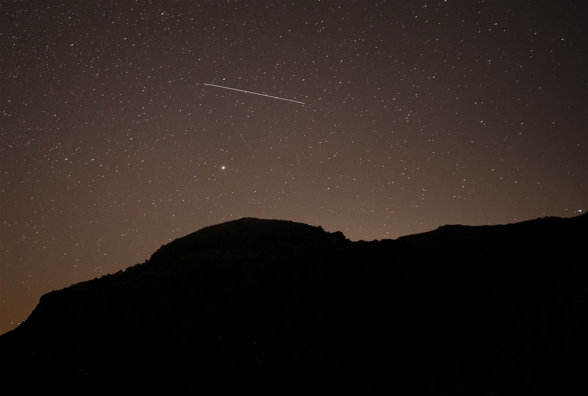 <i>Dogukan Keskinkilic/Anadolu Agency/Getty Images</i><br/>A Leonid meteor streaks across the sky over Gudul district of Ankara