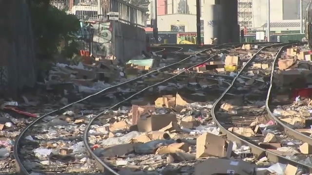 Train derails near site of cargo thefts.