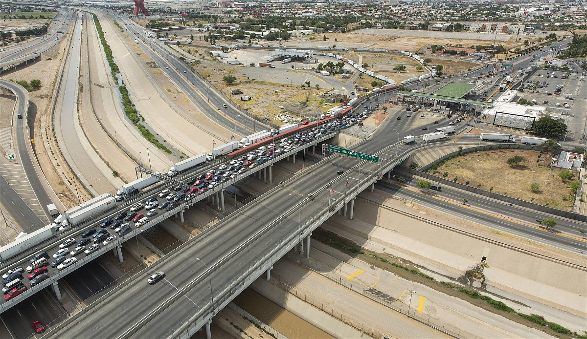 Bridge of the Americas_(El_Paso–Ciudad_Juárez), June 2016