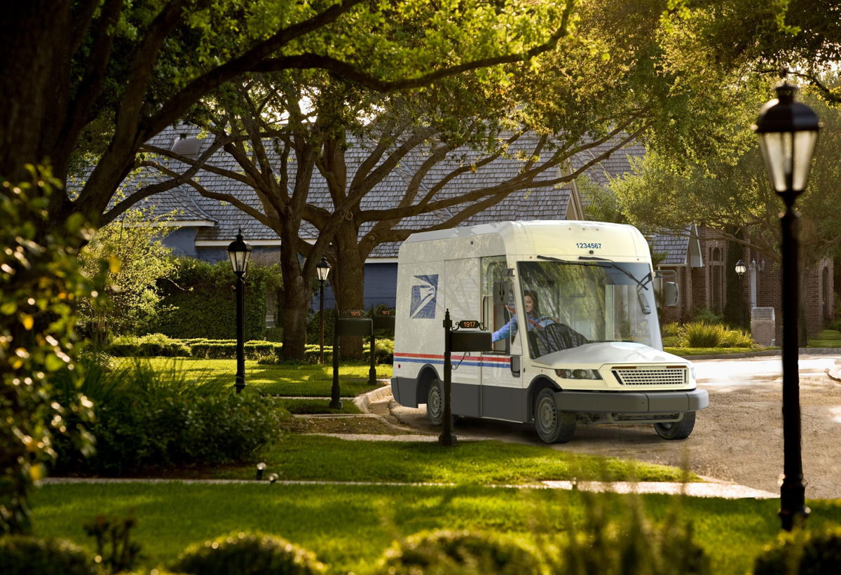 <i>From USPS</i><br/>Only 10% of the Postal Service's next generation delivery vehicles will be electric under the current plan