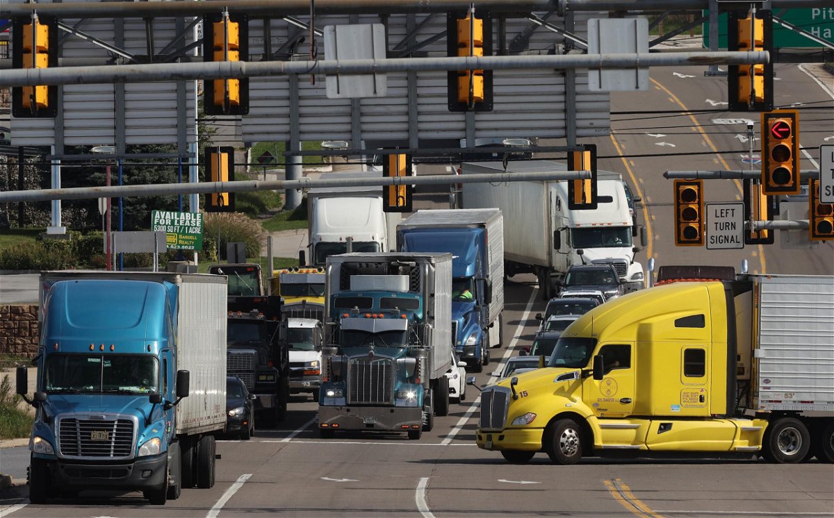 <i>Chip Somodevilla/Getty Images</i><br/>In the United States truck drivers have long been frustrated with problems like bad pay for long hours and weeks away from home.