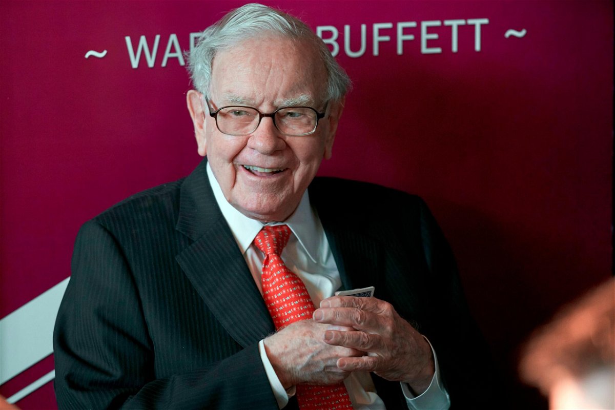 <i>Nati Harnik/AP</i><br/>Warren Buffett is set to make a handsome profit from a new investment in video game maker Activision Blizzard that Berkshire Hathaway made during the quarter before Microsoft announced its plans to buy it.