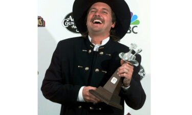 Jeff Carson poses backstage at the 31st Annual Academy of Country Music Awards