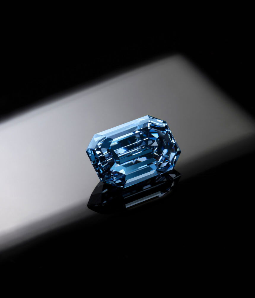 World's Largest Blue Diamond To Come To Auction Has Sold For $57.5 ...