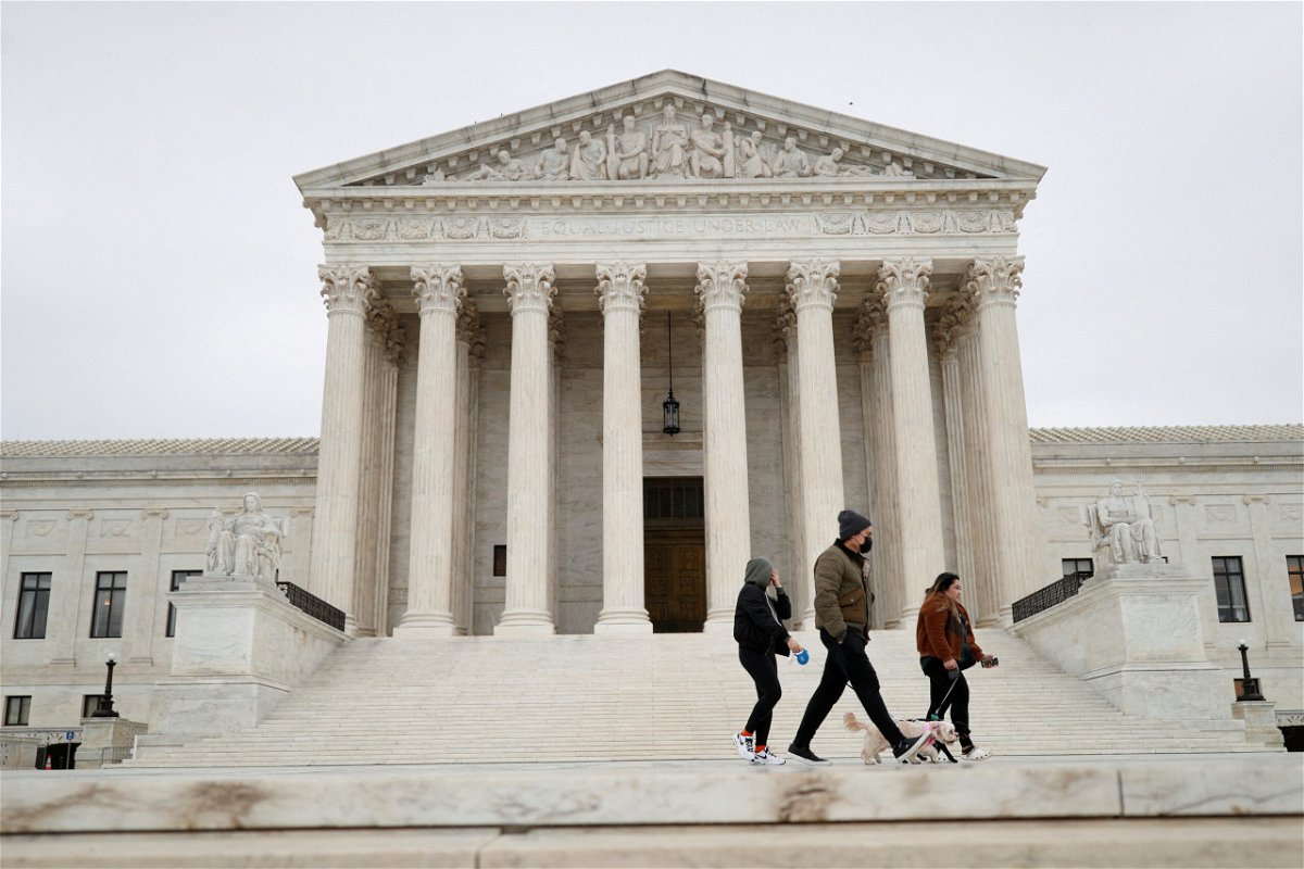 <i>Tom Brenner/Reuters</i><br/>A man who died on April 23 after setting himself on fire in front of the US Supreme Court in Washington