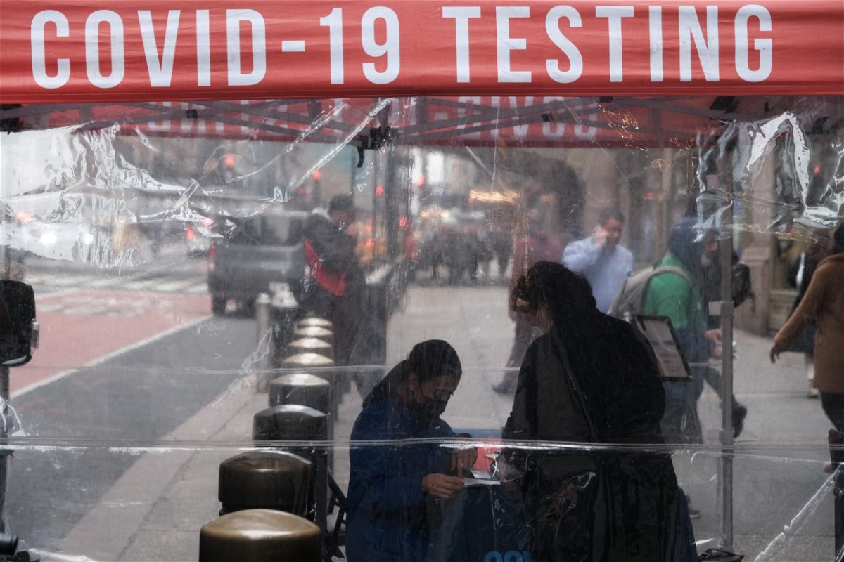 <i>Spencer Platt/Getty Images</i><br/>A COVID-19 testing site stands in Manhattan on March 31