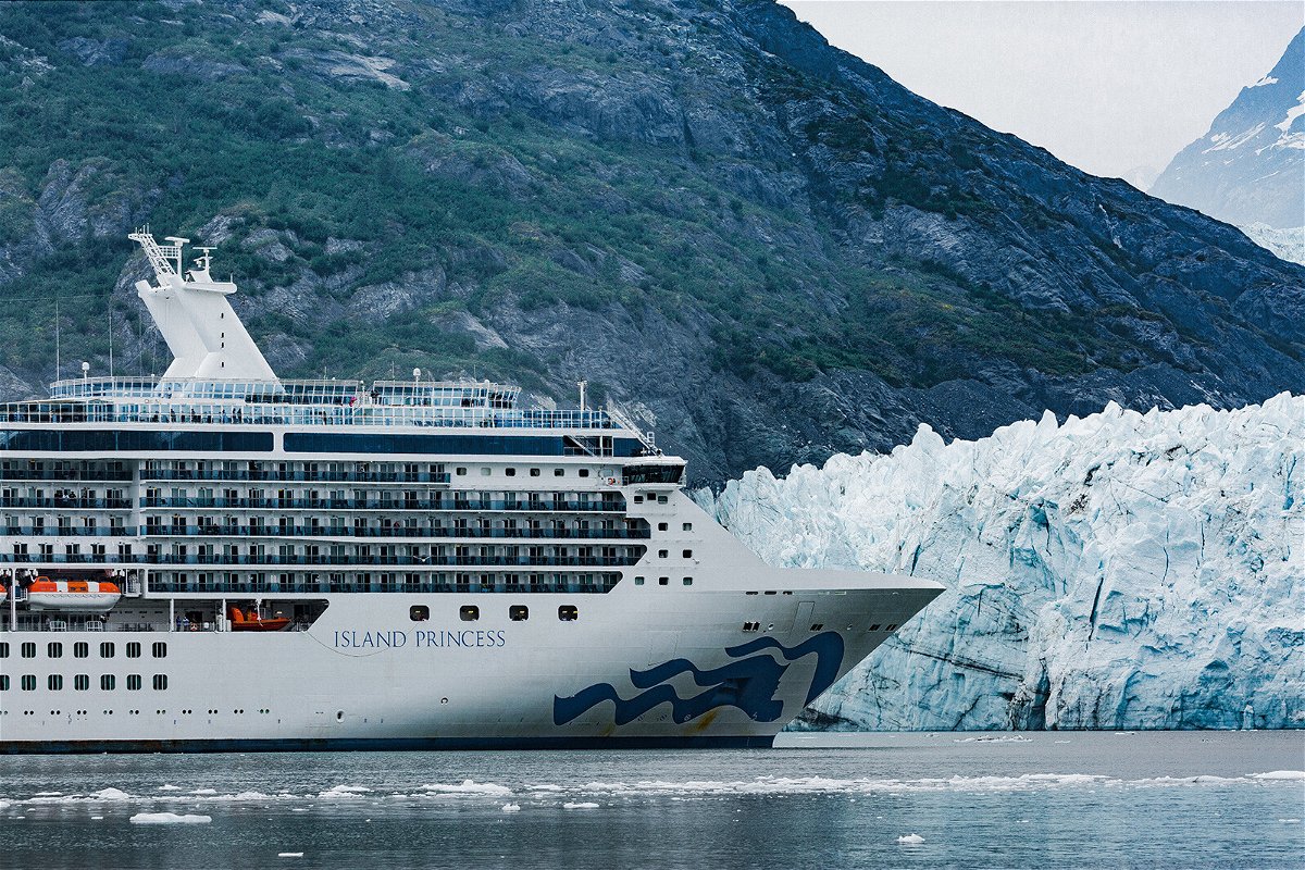 <i>Tim Rue/Bloomberg/Getty Images</i><br/>A cruise ship sails in front of Margerie Glacier in Glacier Bay