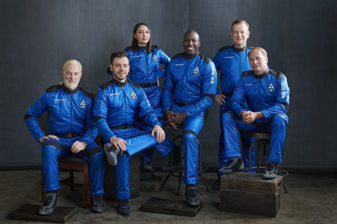 NS-21 crew members take flight June 4, 2022