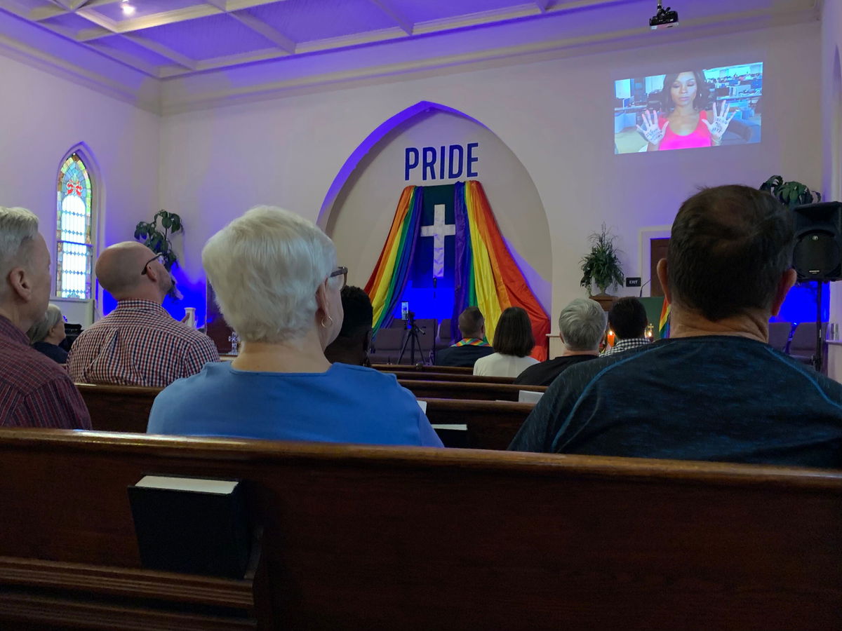 An affirming hymnal is helping LGBTQ Christians keep the faith - KVIA