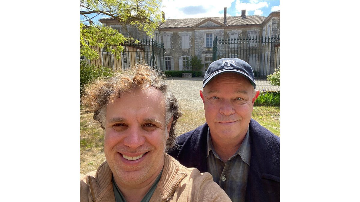<i>Château Avensac</i><br/>US couple Mark Goff and Phillip Engel are making the most of life in rural France