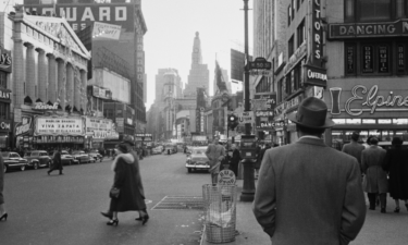 20 photos of NYC in the 1950s