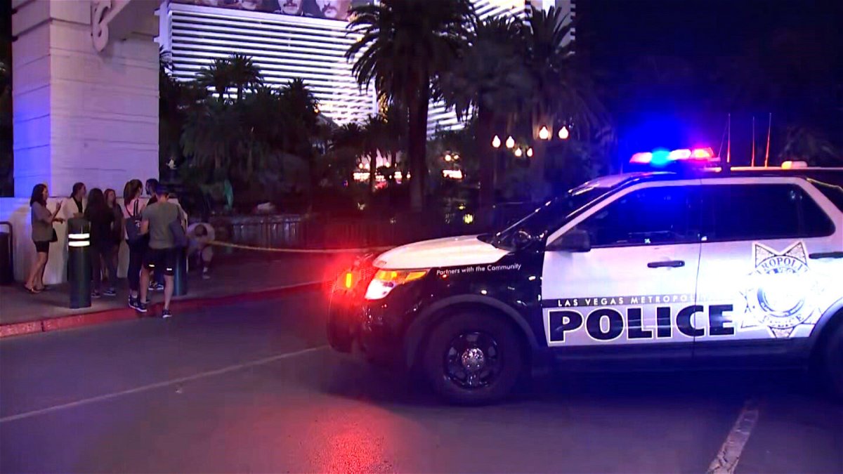 <i>KVVU</i><br/>A shooting in a Las Vegas hotel room on August 4 left one man dead and two women in critical condition