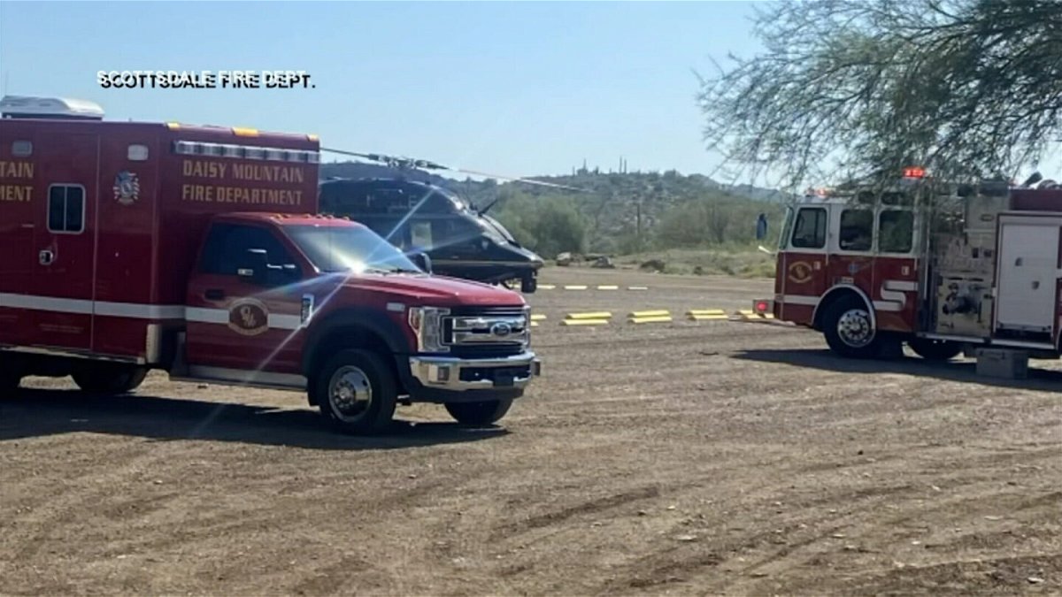 <i>KTVK; KPHO</i><br/>A hiker died and others were sickened after suffering heat exhaustion in Arizona as dangerously high temps grip the West