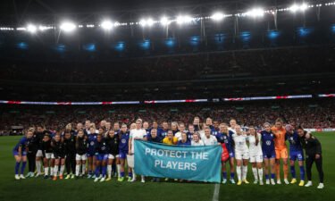 England and USWNT showed support for victims of abuse before the match.