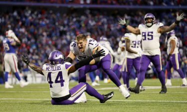 The Minnesota Vikings defeated the Buffalo Bills 33-30 on Sunday