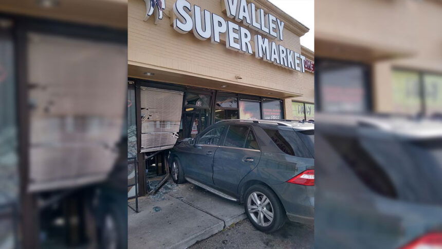 Car Crashes Into Store In Northwest El Paso - KVIA