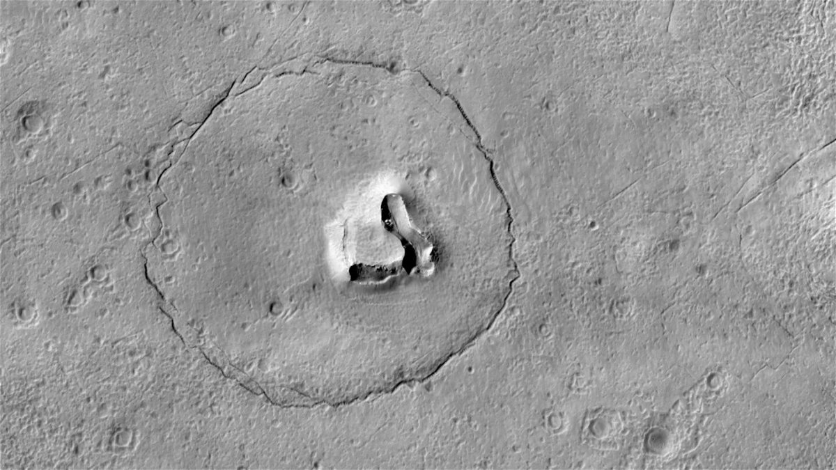 <i>NASA/JPL-Caltech/UArizona</i><br/>As a NASA orbiter turned its camera to the Martian surface
