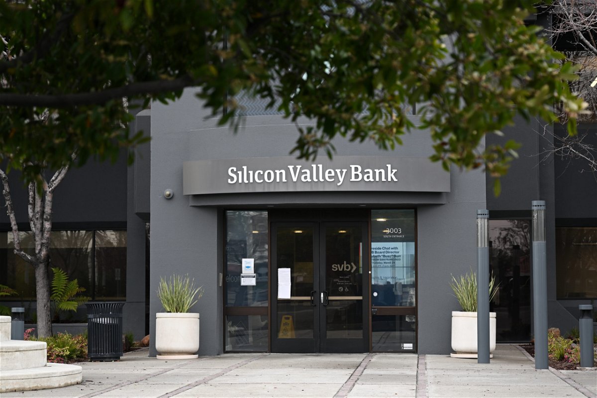 SANTA CLARA, CA - MARCH 10: Silicon Valley Bank headquarters is seen in Santa Clara, California, United States on March 10, 2023.US regulators have shut down Silicon Valley Bank (SVB) amid its sudden collapse, the Federal Deposit Insurance Corporation (FDIC) announced in a statement on Friday. (Photo by Tayfun Coskun/Anadolu Agency via Getty Images)