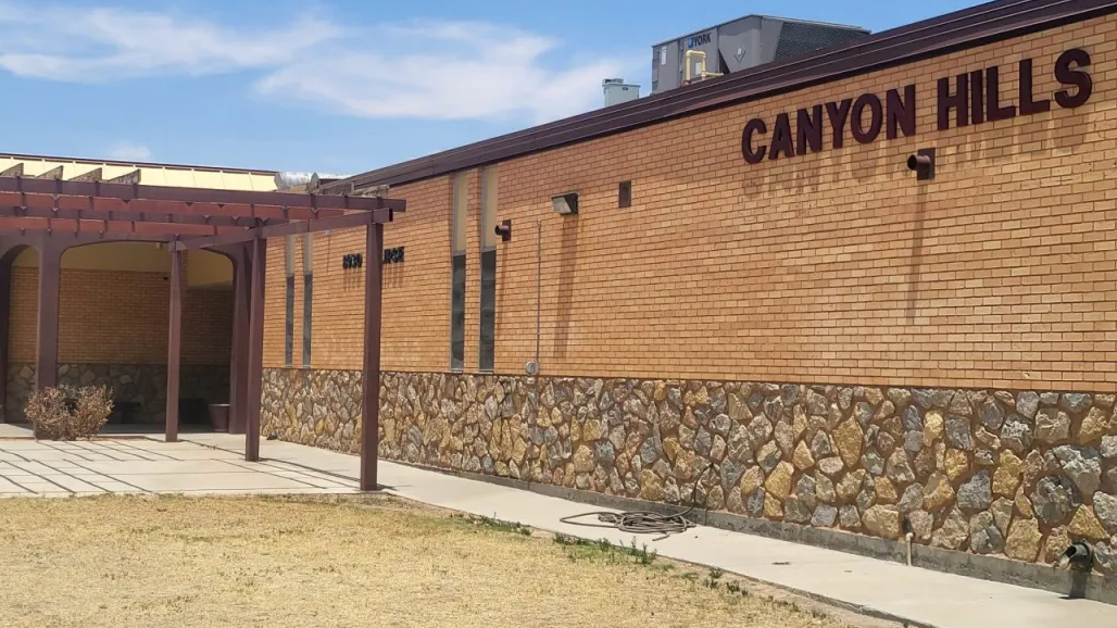 Canyon Hills Middle School makes teachers, staff reapply under redesign ...