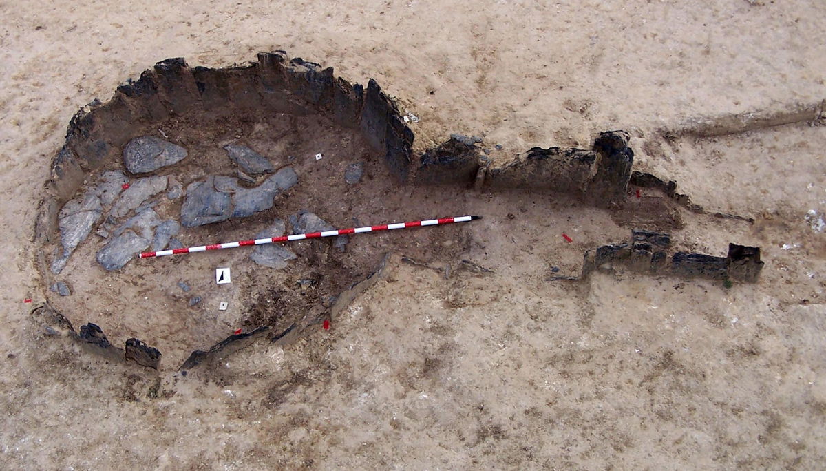 <i>Research Group ATLAS from University of Sevilla</i><br/>Lavish grave goods are pictured inside the tomb found near Seville