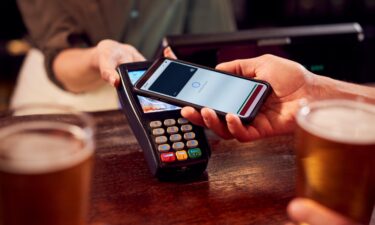 American consumers drive a rapid expansion of contactless payments