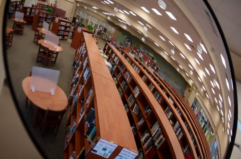 The Judson High School library in Converse in 2020. A new law regulating the books Texas public school students can access in their campus libraries has spurred an ongoing legal battle.