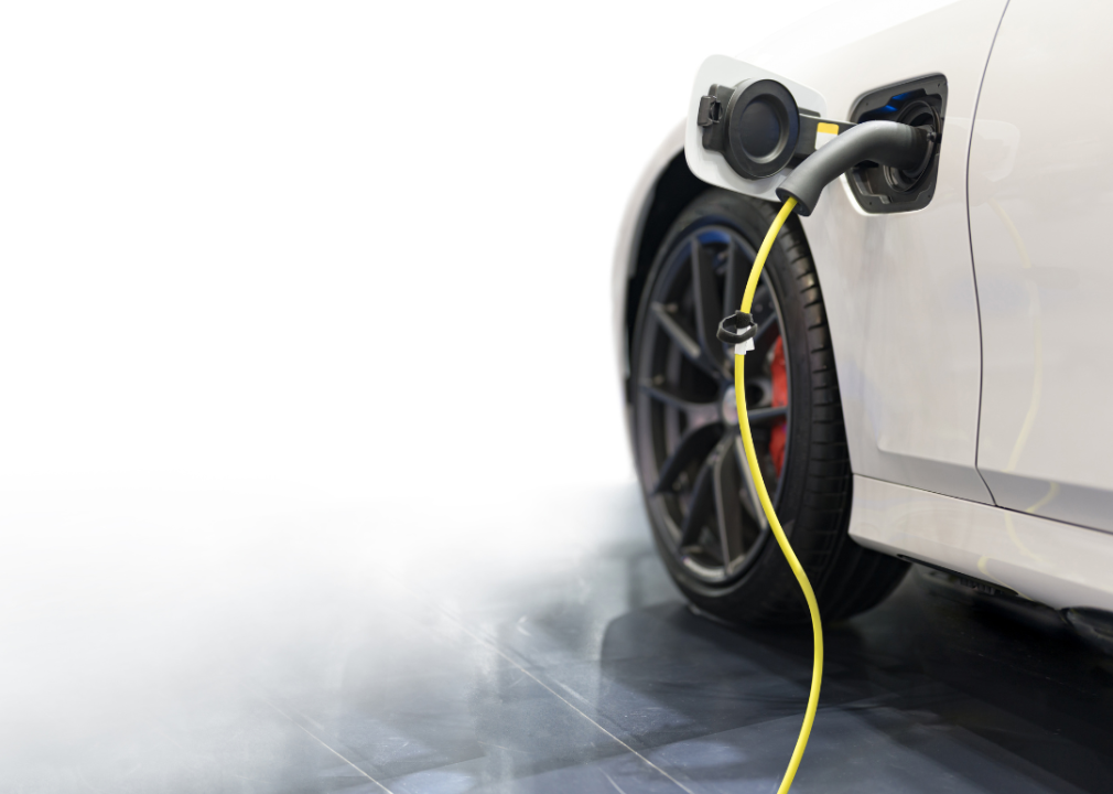 Understanding Electric Vehicle Battery Fires—and What To Do If One ...