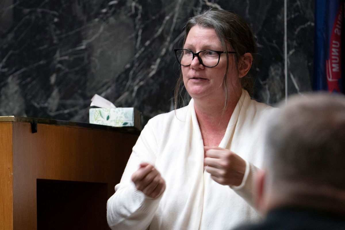 Jennifer Crumbley testifies during her trial, Thursday, Feb. 1, 2024, in Pontiac, Michigan.