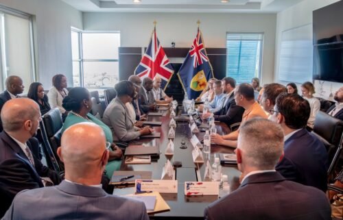 A US congressional delegation visited Turks and Caicos to meet with officials and discuss the recent arrests of American citizens.